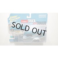 JOHNNY LIGHTNING 1/64 2005 Cadillac Escalade Blue & Camper Trailer Teal