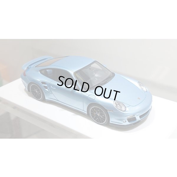 画像11: EIDOLON 1/43 Porsche 911 (997.2) Turbo S 2011 Ice Blue Metallic