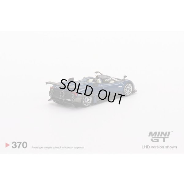 画像2: MINI GT 1/64 Pagani Zonda HP Barchetta Blue Tricolor (LHD)