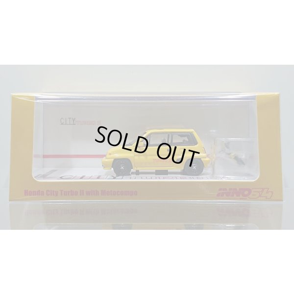 画像1: INNO Models 1/64 Honda City Turbo II Yellow with MOTOCOMPO