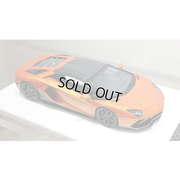 画像11: EIDOLON 1/43 Lamborghini Aventador LP780-4 Ultimae 2021 (Leirion Wheel) Arancio Pearl Carbon Roof Limited 30 pcs.