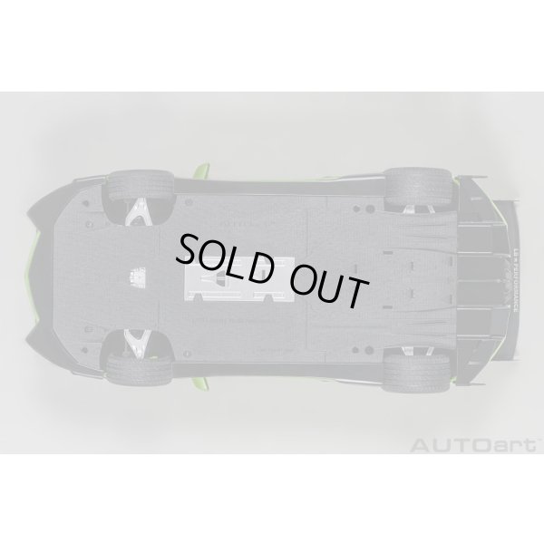 画像8: AUTOart 1/18 Liberty Walk LB-WORKS Lamborghini Aventador Limited Edition (Pearl Green)