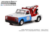 GREEN LiGHT EXCLUSIVE 1/64 1969 Chevrolet C-30 Dually Wrecker - Hazzard County Garage