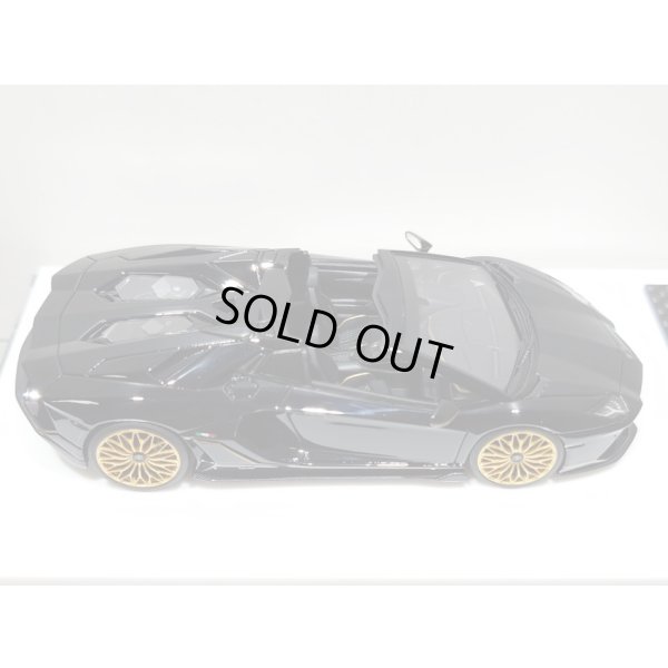 画像8: EIDOLON 1/43 Lamborghini Aventador LP780-4 Ultimae Roadster 2021 (Dianthus Wheel) Black Limited 60 pcs.
