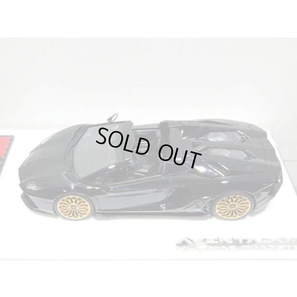 画像4: EIDOLON 1/43 Lamborghini Aventador LP780-4 Ultimae Roadster 2021 (Dianthus Wheel) Black Limited 60 pcs.