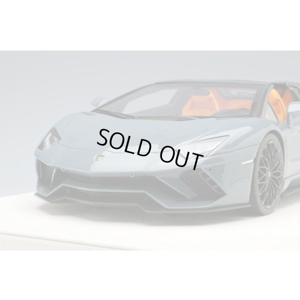 画像2: EIDOLON 1/18 Lamborghini Aventador S Roadster 2017 Grigio Terrest Limited 30 pcs.