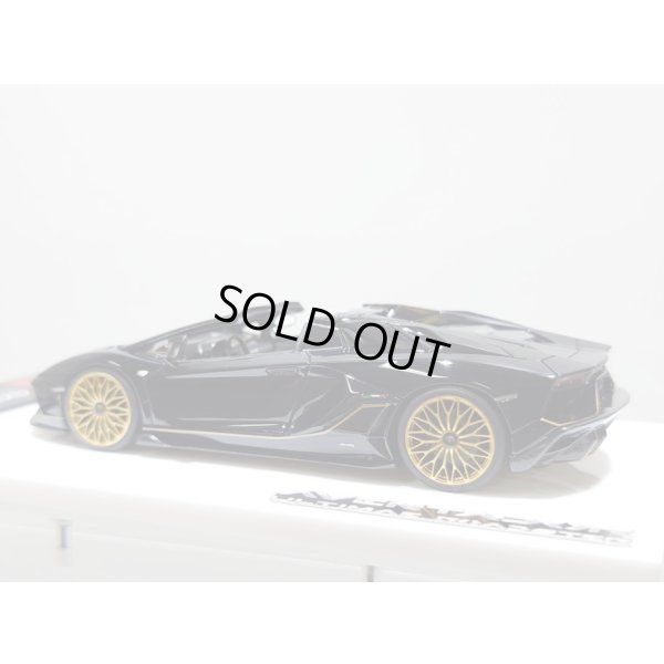 画像3: EIDOLON 1/43 Lamborghini Aventador LP780-4 Ultimae Roadster 2021 (Dianthus Wheel) Black Limited 60 pcs.