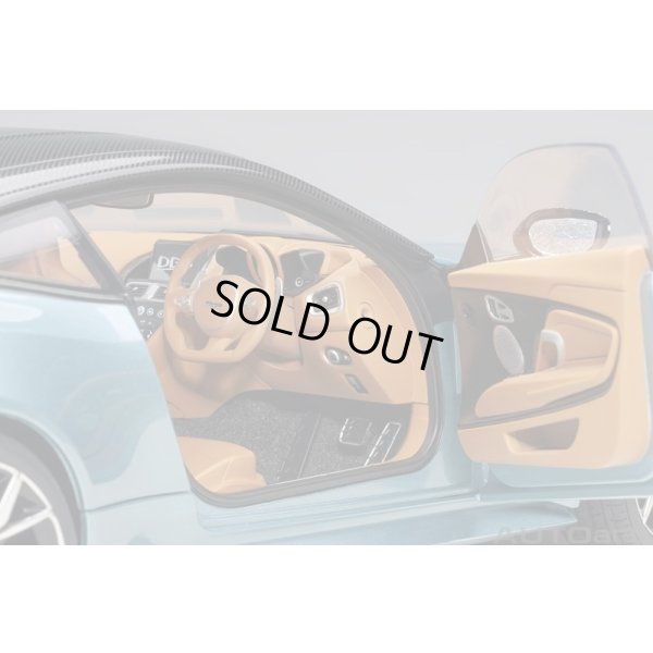 画像10: AUTOart 1/18 Aston Martin DBS Superleggera (Caribbean Pearl Blue)