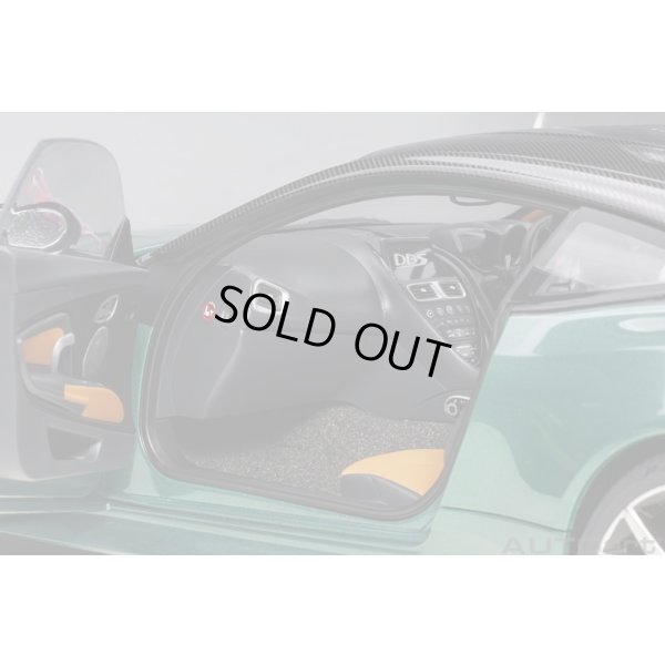 画像9: AUTOart 1/18 Aston Martin DBS Superleggera (Aston Martin Racing Green)