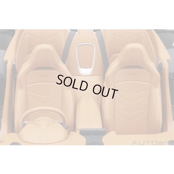 画像13: AUTOart 1/18 Aston Martin DBS Superleggera (Caribbean Pearl Blue)