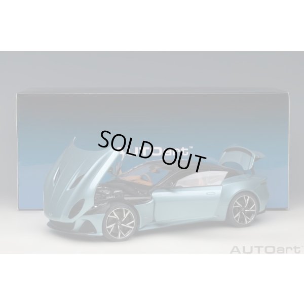 画像18: AUTOart 1/18 Aston Martin DBS Superleggera (Caribbean Pearl Blue)