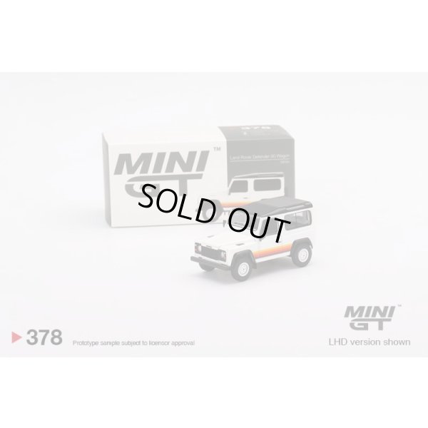 画像1: MINI GT 1/64 Land Rover Defender 90 Wagon White (RHD)