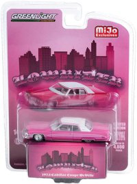 GREEN Light 1/64 1973 Cadillac Devil Lowrider Pink / White 北米限定