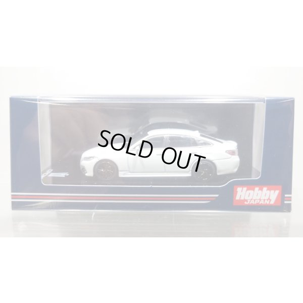 画像1: Hobby JAPAN 1/64 Toyota CROWN HYBRID 2.5 RS Limited White Pearl Crystal Shine