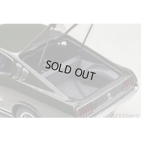 画像12: AUTOart 1/18 Toyota Celica Liftback 2000GT (RA25) 1973 (Moss Green)