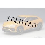 AUTOart 1/18 Lamborghini Urus (Arancio Borealis)