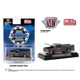M2 Machines 1/64 1975 Chevrolet Silverado Chevrolet Equipment Blue / Weathered