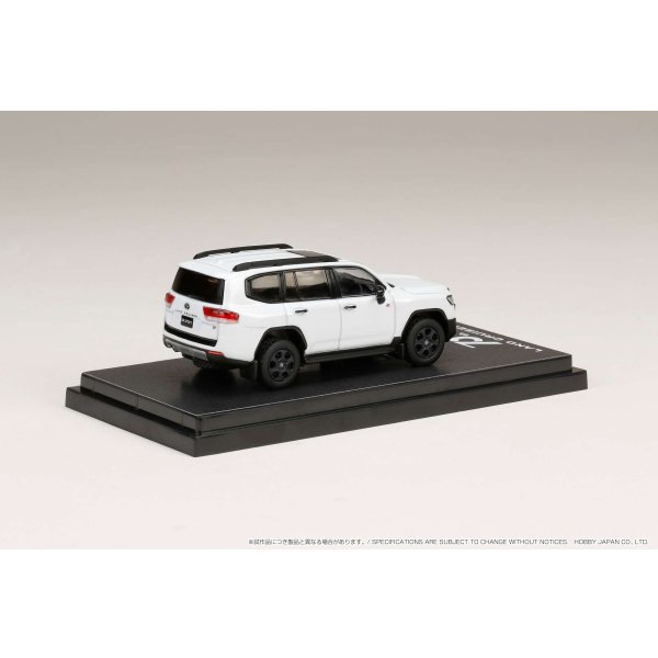 画像3: Hobby JAPAN 1/64 Toyota Land Cruiser (JA300W) GR SPORT Precious White Pearl ブラック内装