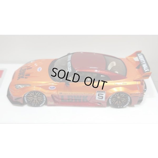 画像4: EIDOLON 1/43 LB-Silhouette WORKS GT 35GT-RR  Arancio Pearl / Vino Rosso Tow-tone color Limited 35 pcs.