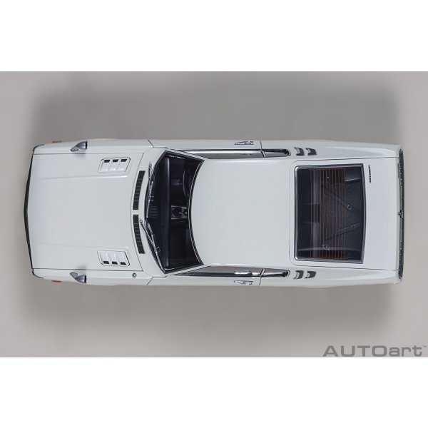 画像6: AUTOart 1/18 Toyota Celica Liftback 2000GT (RA25) 1973 (White)