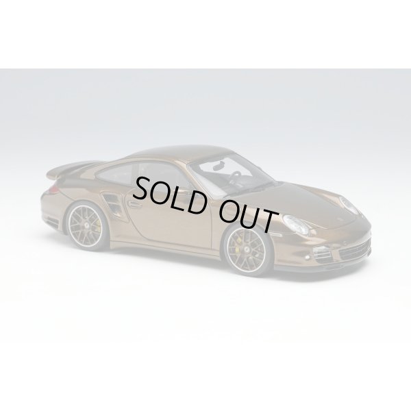 画像5: EIDOLON 1/43 Porsche 911 (997.2) Turbo S 2011 Macadamia Metallic