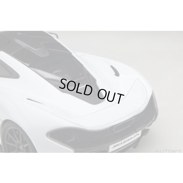 画像14: AUTOart 1/18 McLaren P1 (Alaskan Diamond White)