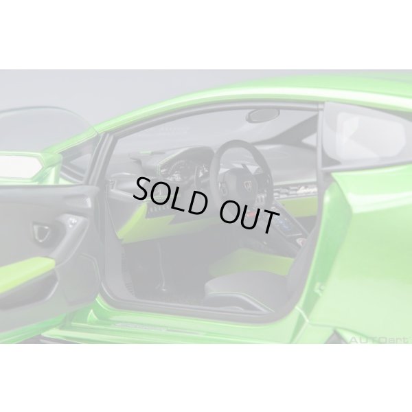 画像9: AUTOart 1/18 Lamborghini Huracan Evo (Verde Selvans)