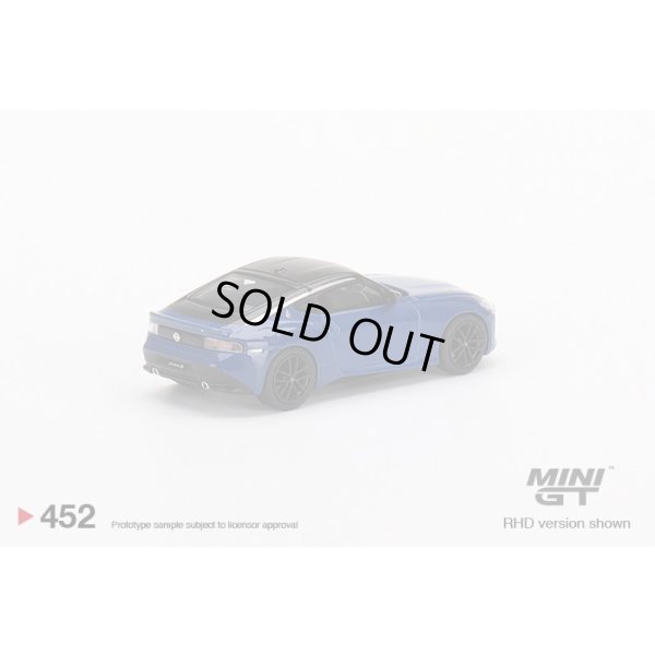画像2: MINI GT 1/64 Nissan Fairlady Z Version ST 2023 Seiran Blue (RHD)