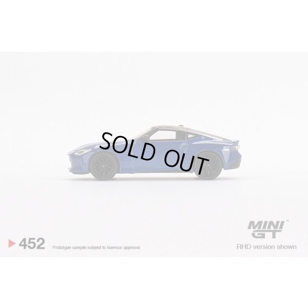 画像3: MINI GT 1/64 Nissan Fairlady Z Version ST 2023 Seiran Blue (RHD)