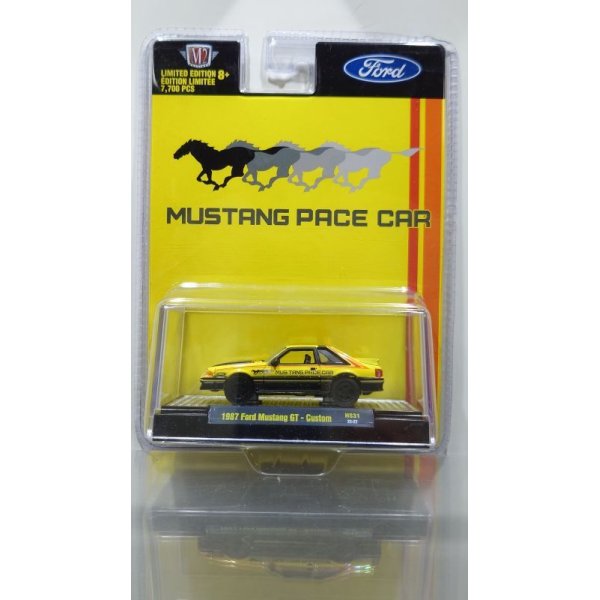 画像1: M2 Machines 1/64 1987 Ford Mustang GT Custom - Pearl Yellow, PMS 012 C Pearl
