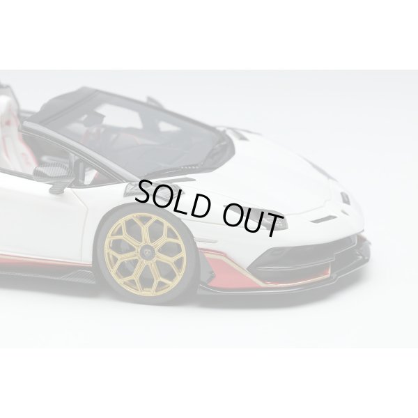画像12: EIDOLON COLLECTION 1/43 Lamborghini Aventador SVJ Roadster 2020 Ad Personam 2 tone paint Pearl White / Rossocons Limited 150 pcs.