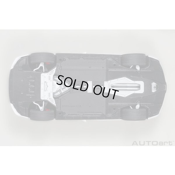画像8: AUTOart 1/18 Lexus LFA (Whitest White/Carbon)