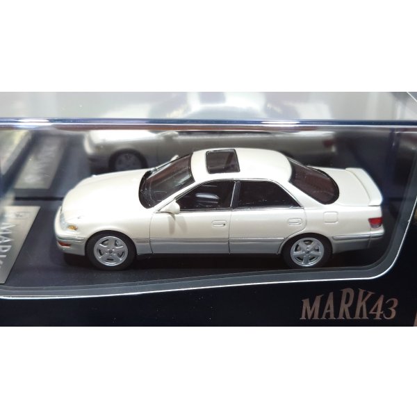 画像2: Hobby JAPAN 1/43 Toyota MARK 2 Tourer V (JZX100) Prestige Pearl Toning