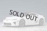 AUTOart 1/18 Lexus LFA (Whitest White/Carbon)