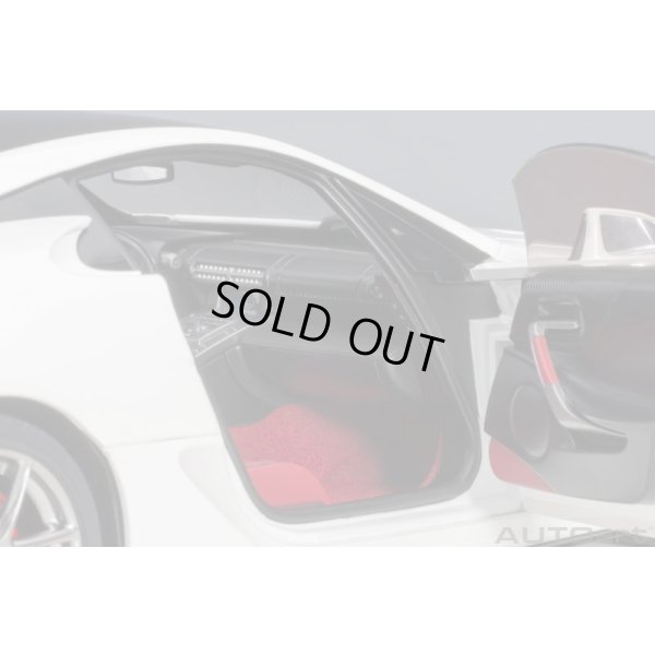 画像10: AUTOart 1/18 Lexus LFA (Whitest White/Carbon)