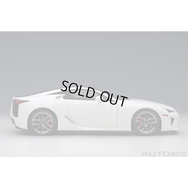 画像4: AUTOart 1/18 Lexus LFA (Whitest White/Carbon)