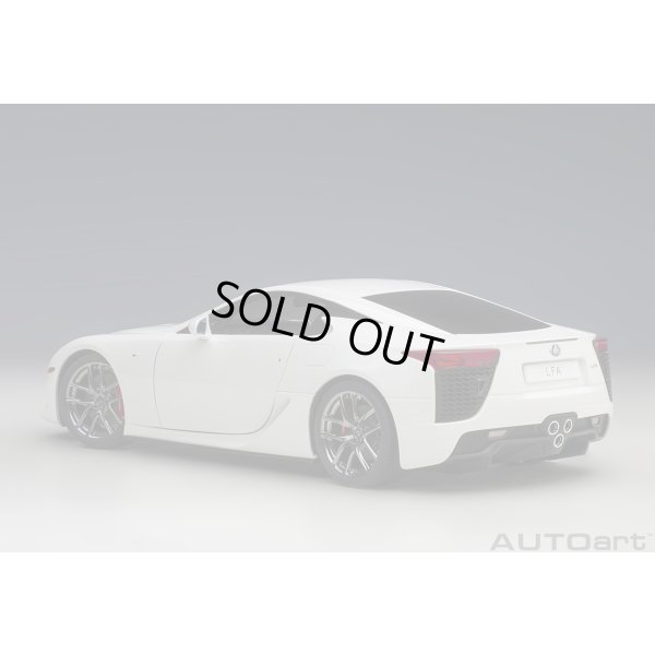 画像2: AUTOart 1/18 Lexus LFA (Whitest White)