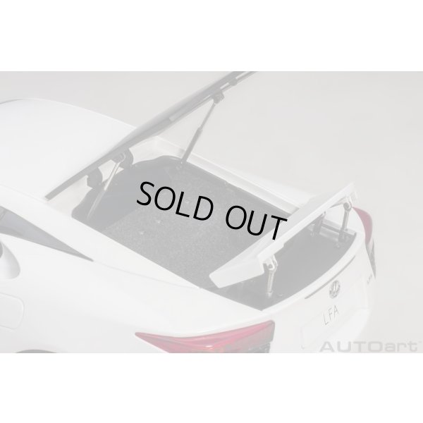 画像12: AUTOart 1/18 Lexus LFA (Whitest White)