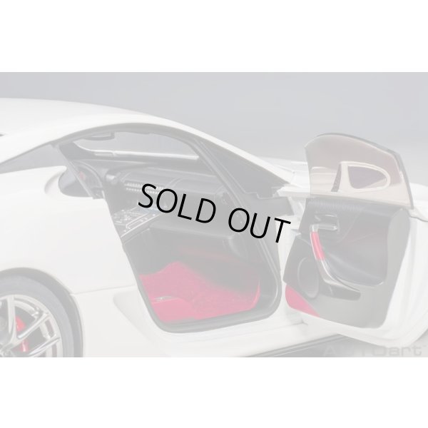画像10: AUTOart 1/18 Lexus LFA (Whitest White)