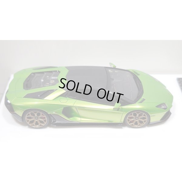 画像8: EIDOLON 1/43 Lamborghini Aventador LP780-4 Ultimae 2021 (Leirion Wheel) Giallo Verde Pearl Carbon Roof Limited 35 pcs.
