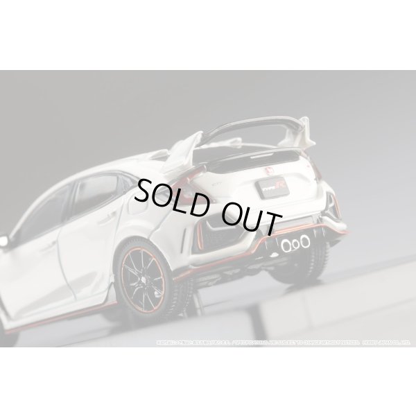 画像6: Hobby JAPAN 1/64 Honda Civic Type R (FK8) 2020 with Engine Display Model [Championship White]