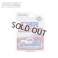 GREEN LiGHT EXCLUSIVE 1/64 2022 Chevrolet Silverado 2022 NTT IndyCar Series AMR IndyCar Safety Team w/Safety Equipment