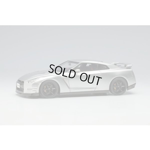 画像1: EIDOLON 1/43 NISSAN GT-R Track edition engineered by nismo 2015 Ultimate Metal Silver Limited 50 pcs.