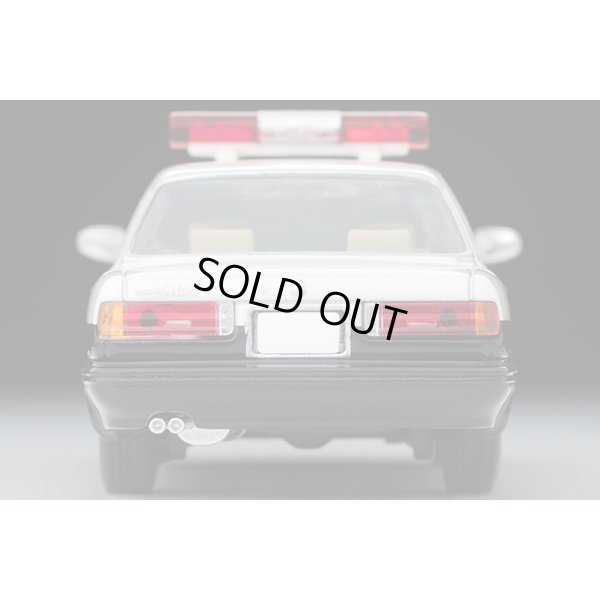 画像6: TOMYTEC 1/64 Limited Vintage NEO Nissan Cedric Cima Patrol Car (静岡県警)
