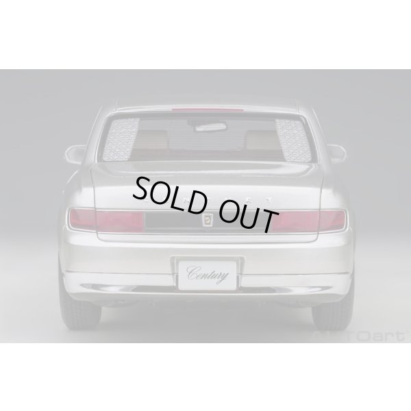 画像6: AUTOart 1/18 Toyota Century Special Edition (Radiant Silver Metallic) 精華 ＜せいか＞