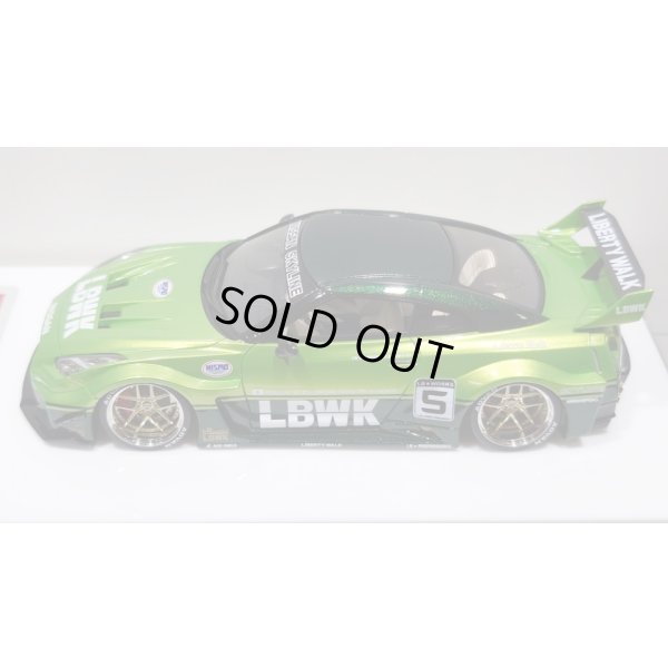 画像4: EIDOLON 1/43 LB-Silhouette WORKS GT 35GT-RR Giallo Verde Pearl / Dark Green Two-Tone color Limited 35 pcs.