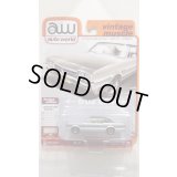 auto world 1/64 1966 Oldsmobile 442 Silver Mist/Black