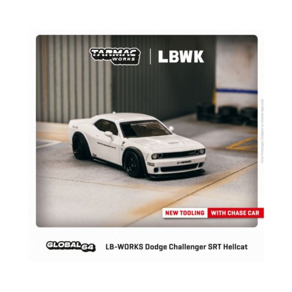 画像1: Tarmac Works 1/64 LB-WORKS Dodge Challenger SRT Hellcat White