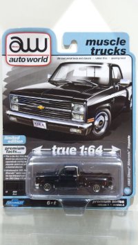 auto world 1/64 1983 Chevy Silverado Stepside Lowdown Gloss Black