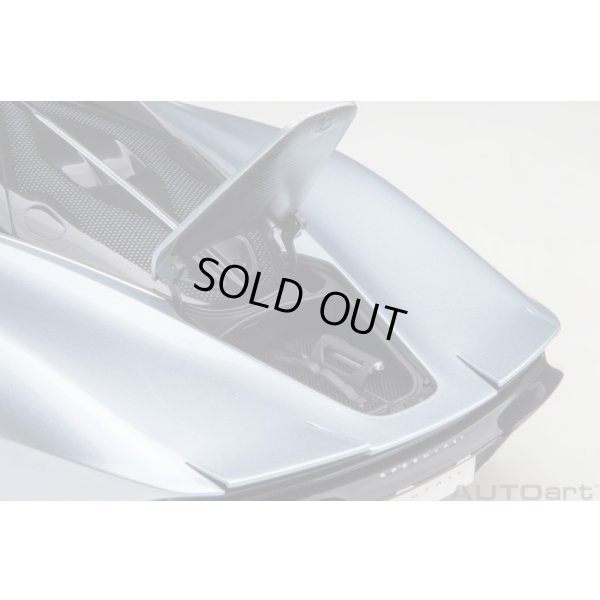 画像18: AUTOart 1/18 McLaren Speedtail (Frozen Blue)